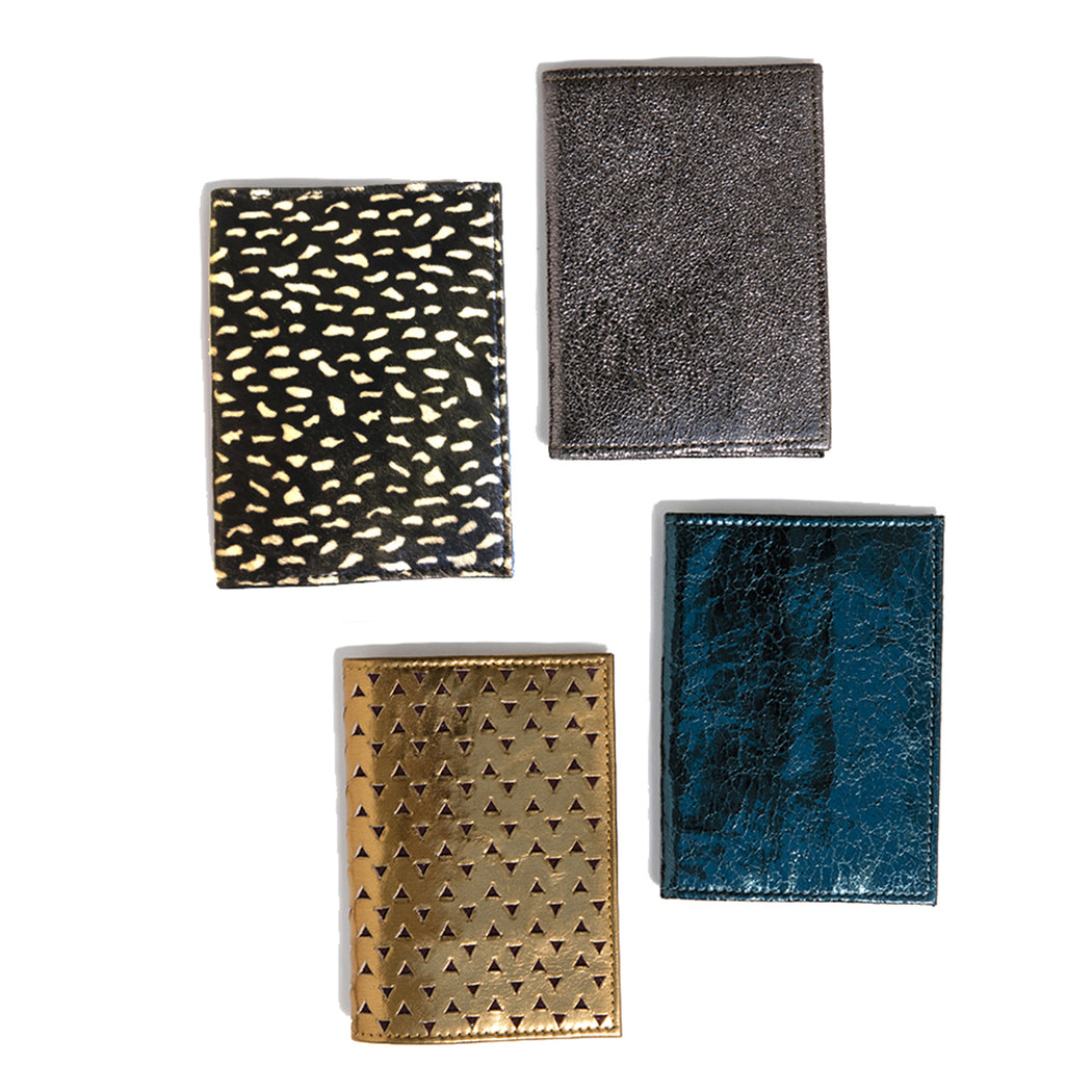 Porte Passeport en cuir napa d'agneau metal craquelé