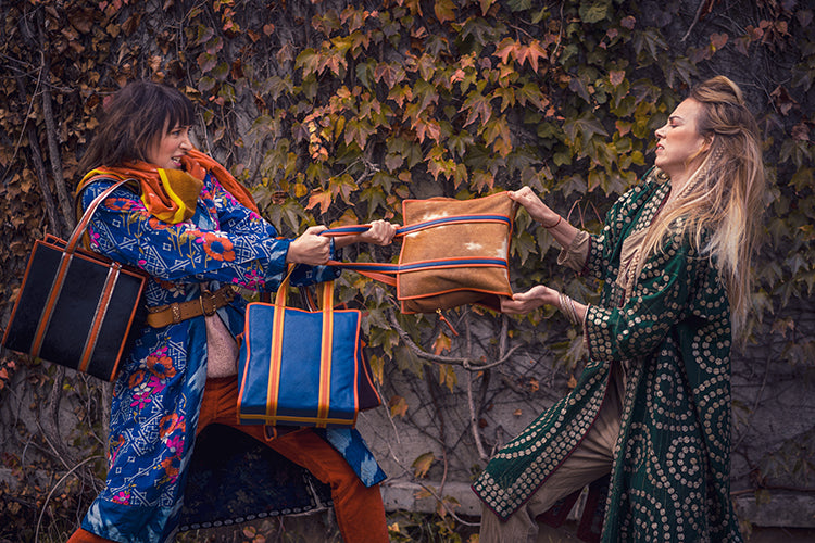 cabas cuir de vachette naturel perforé bleu