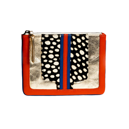 pochette en cuir métallisé et cuir imprimé