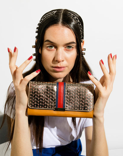 Portefeuille en cuir napa d'agneau et cuir de vachette perforé 